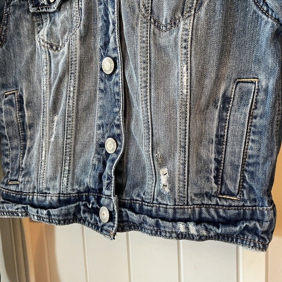 American Eagle Medium Rugged Distressed Blue Denim Cropped Jean Jacket - Picture 5 of 11